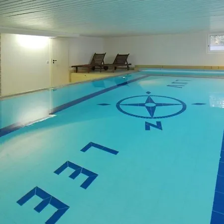 Luv &amp Lee, Whg 11 Westerland