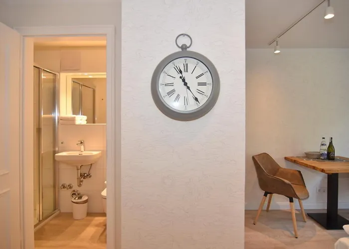 Luv &amp Lee, Whg 11 *